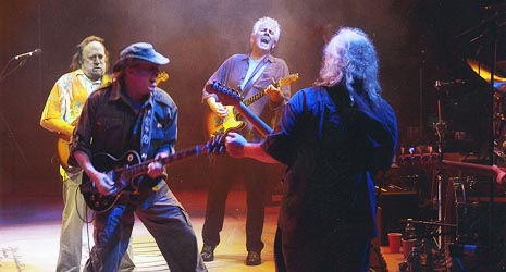 CSNY Déjà Vu, red. Bernard Shakey